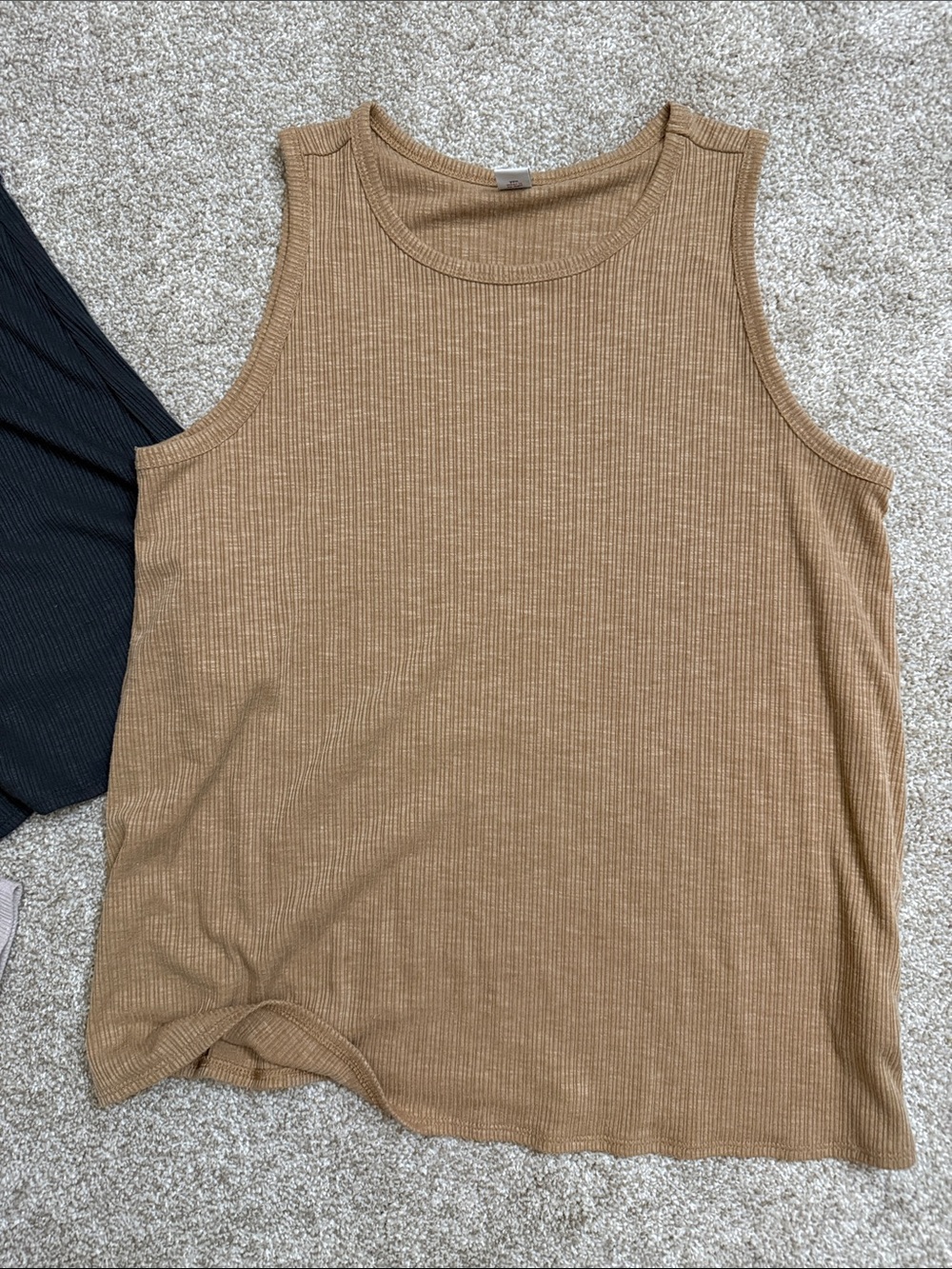 Old Navy Luxe Ribbed Tank  Bundle of 4 - Picture 6 of 8